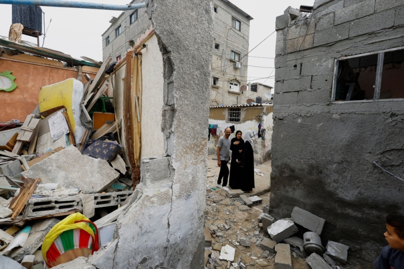 الاحتلال يقصف أكثر من 100 منزل في غزة واستشهاد العشرات