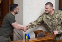 قائد أوكراني: الجيش محاصر في