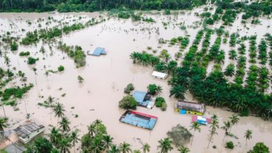 إندونيسيا.. الفيضانات والحمم الباردة تودي بحياة 28 شخصًا