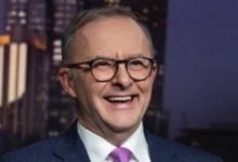 رئيس وزراء أستراليا: على شبكات التواصل الاجتماعى القيام بـ "مسئوليتها"