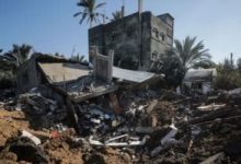 شهيدان ومصابون فى قصف للاحتلال استهدف مركبة وسط غزة