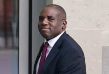 وزير خارجية بريطانيا يدعو لتزويد أوكرانيا بالسلاح للانتصار قبل شتاء حاسم