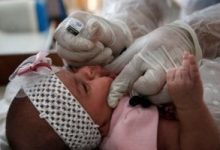 أونروا تعلن انتهاء الجولة الأولى من حملة التطعيم ضد فيروس شلل الأطفال فى غزة