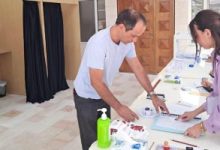 الناخبون الجزائريون يتوافدون على مراكز الاقتراع.. فيديو وصور