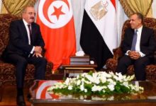 وزير الخارجية والهجرة يجتمع مع نظيره التونسى