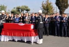 استعدادات لجنازة حاشدة.. جثمان الناشطة عائشة نور يصل تركيا من الضفة الغربية