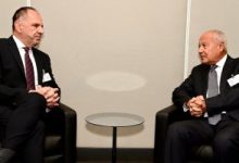 أبو الغيط يلتقى وزير خارجية اليونان ويدعو أثينا إلى الاعتراف بدولة فلسطين