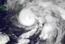 المخاوف من إعصار ميلتون تدفع الملايين إلى مغادرة منازلهم فى فلوريدا