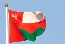 سلطنة عُمان ترحب بدعوة ماكرون لوقف تسليم الأسلحة للاحتلال