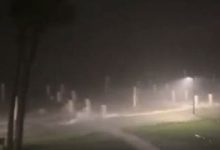 حاكم فلوريدا يوجه كافة الجهات المعنية بالعمل لإزالة آثار إعصار ميلتون