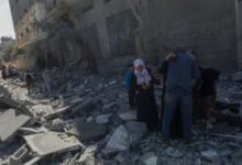 الاحتلال الإسرائيلى يحرق عددا من منازل الفلسطينيين فى مخيم جنين