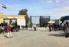 إدخال شاحنات المساعدات الإنسانية إلى قطاع غزة لليوم الثانى على التوالى