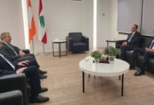 بدر عبد العاطى يجتمع برئيس التيار الوطنى الحر اللبنانى خلال زيارته لبيروت